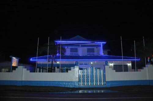 Hostal Le Chateau Bleu