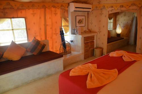 Hotel Dolphin Beach Alankuda