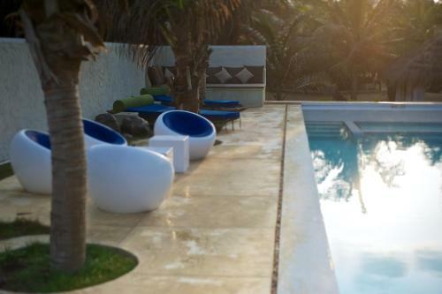 Hotel Dolphin Beach Alankuda