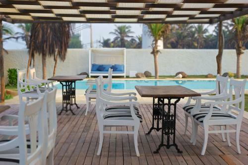 Hotel Dolphin Beach Alankuda