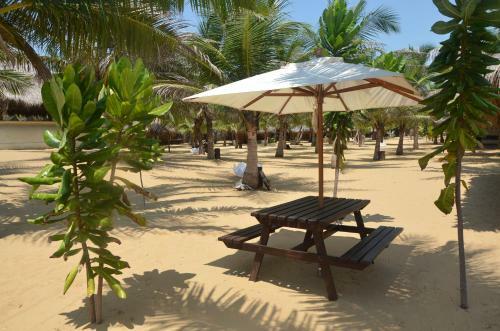 Hotel Dolphin Beach Alankuda