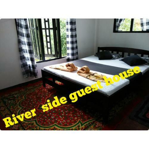 Hostal River Side Guest House & Travels
