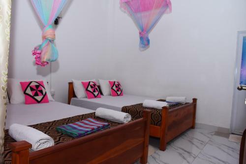 Hostal Leesa Villa Safari Resort