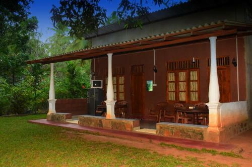 Hostal Leesa Villa Safari Resort
