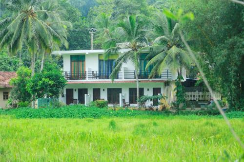 Hotel Paddy Field View Resort
