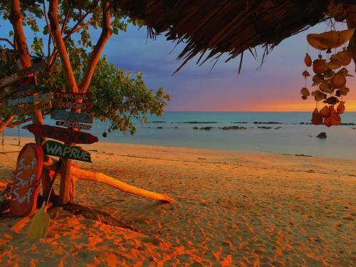 Hostal Libong Sunset Resort