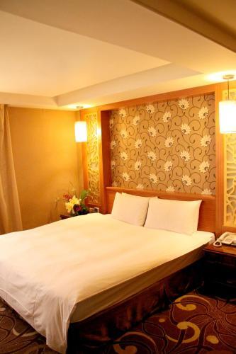 Crystal Hotel Taipei