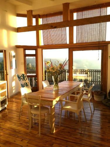African Crags Eco-lodge