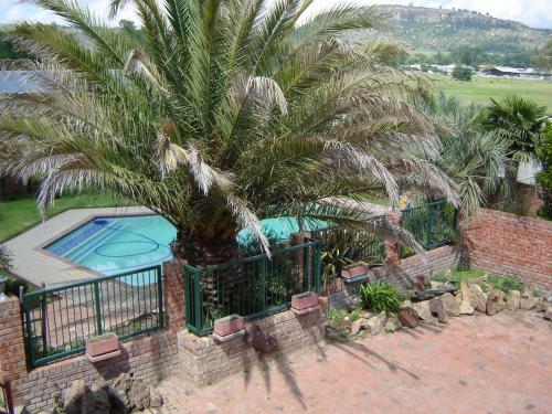 Hostal Ladybrand Guest House