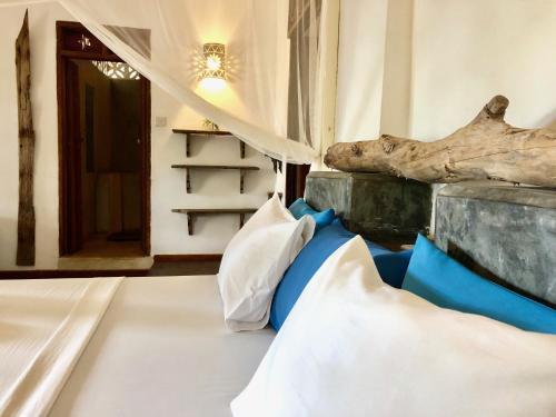 Hostal Zanzistar Guesthouse & Restaurant
