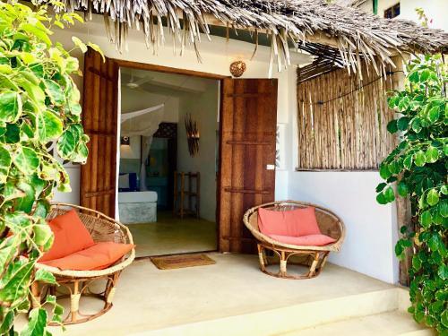 Hostal Zanzistar Guesthouse & Restaurant