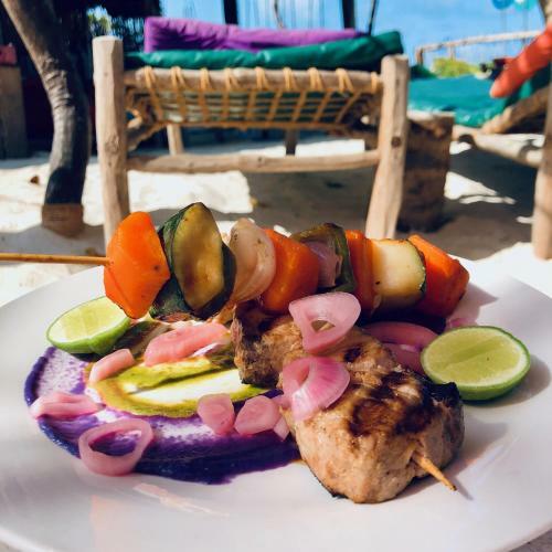 Hostal Zanzistar Guesthouse & Restaurant