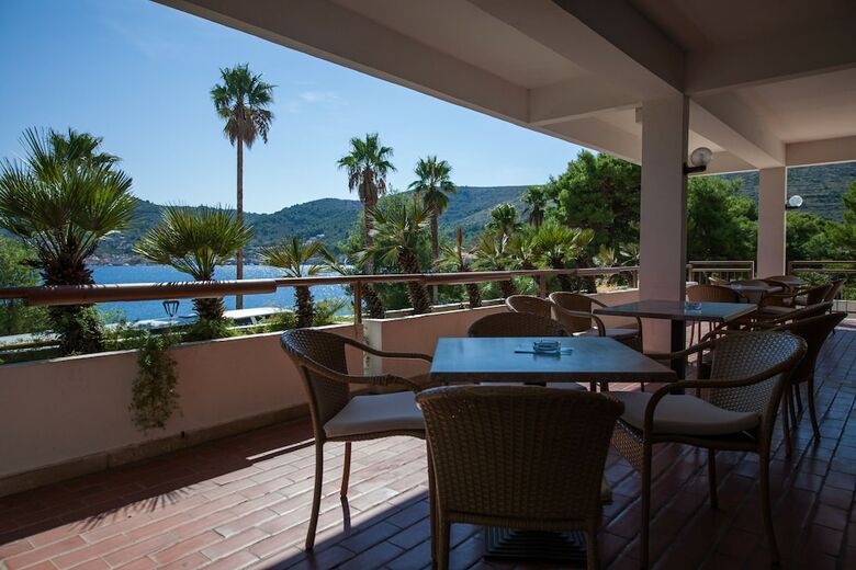 Hotel Issa