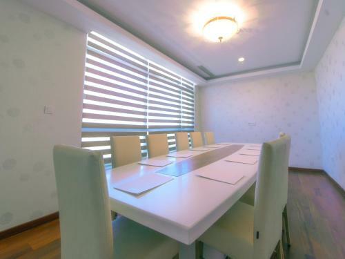 Hotel Akman Tzob Otel