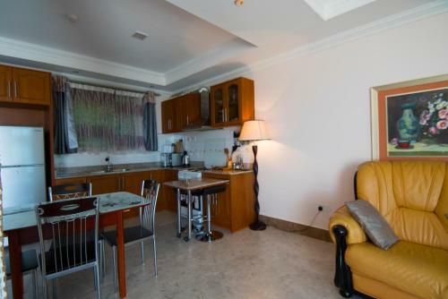 Naguru Viewpointe Hotel & Apartments