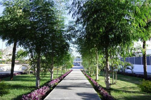 Luganvilla Business Hotel And Restaurant