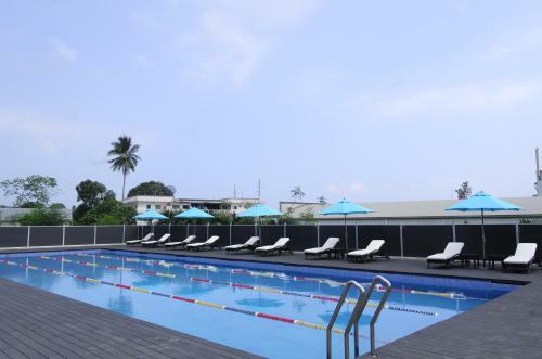 Luganvilla Business Hotel And Restaurant