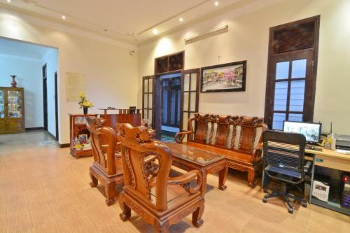 Hotel Redrose Villa