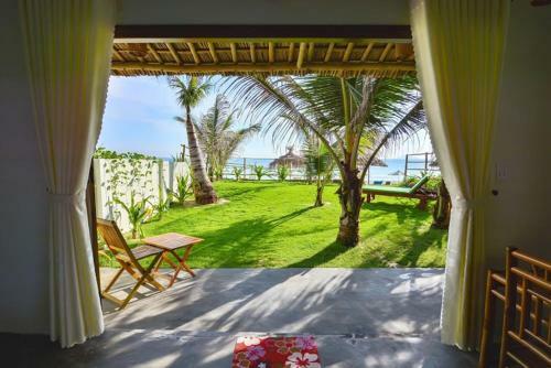 Hidden Beach Bungalow Sea View