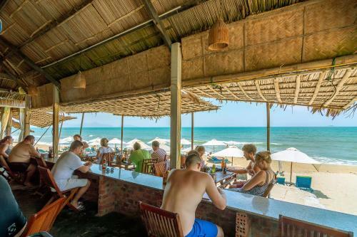 Hidden Beach Bungalow Sea View