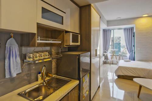 Infinity Edge Pool Apartments