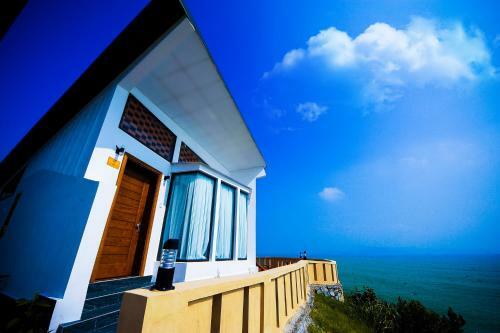 Hotel Aurora Villas And Resort