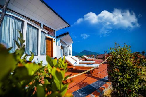 Hotel Aurora Villas And Resort