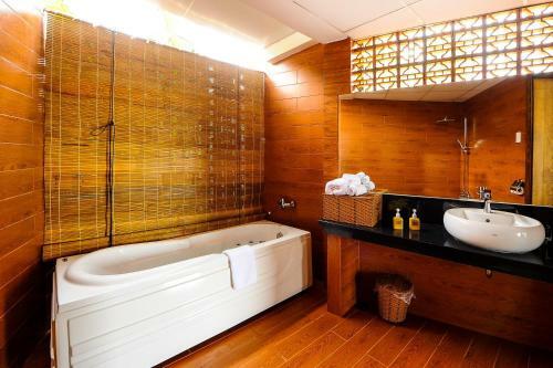 Hotel Aurora Villas And Resort
