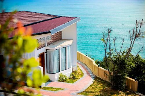 Hotel Aurora Villas And Resort