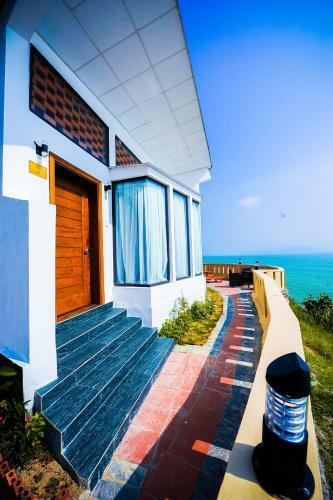 Hotel Aurora Villas And Resort