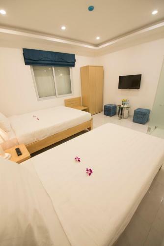 Ha Noi Holiday Center Hotel