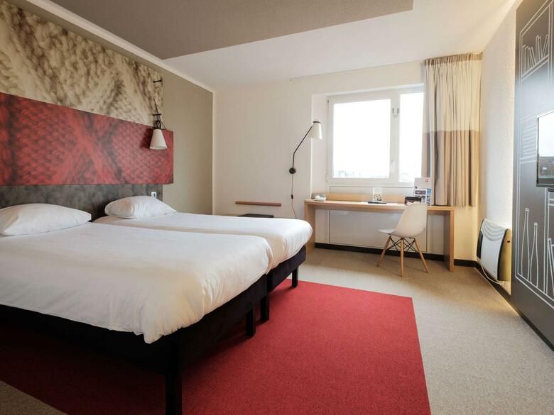 Hotel Ibis Mons Centre Gare