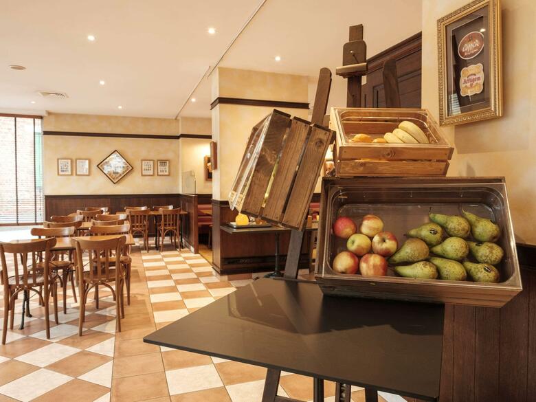 Hotel Ibis Mons Centre Gare