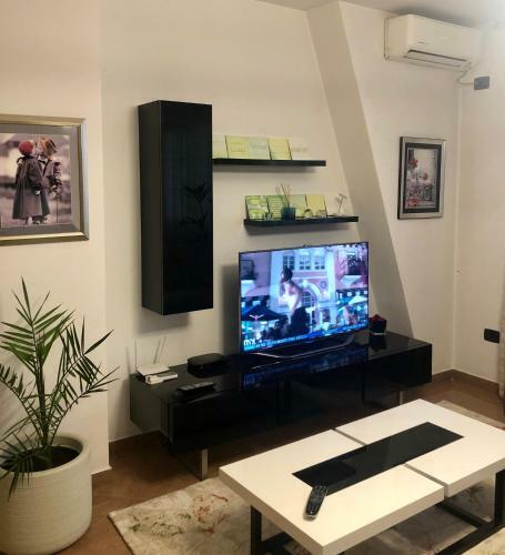 Geri Apartment