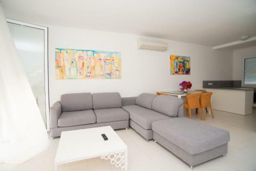 Bougainville Bay Apartments
