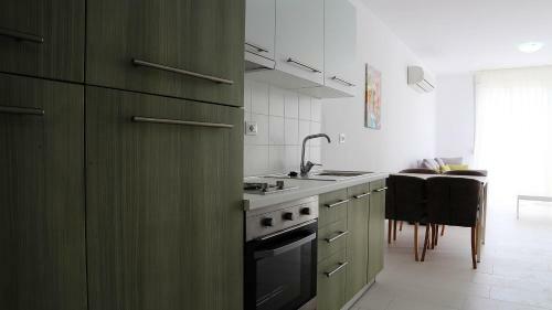 Bougainville Bay Apartments