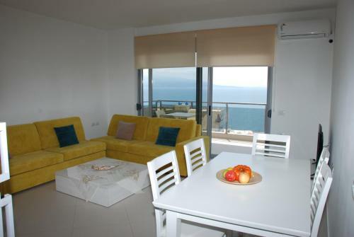 Elegance Apartment