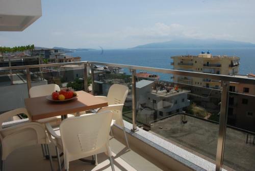 Elegance Apartment