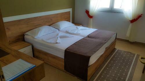 Brian Hotel