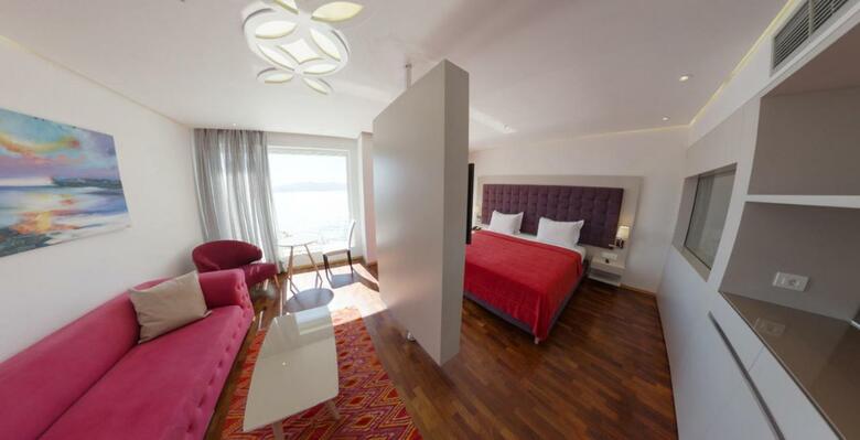 Bougainville Bay Hotel