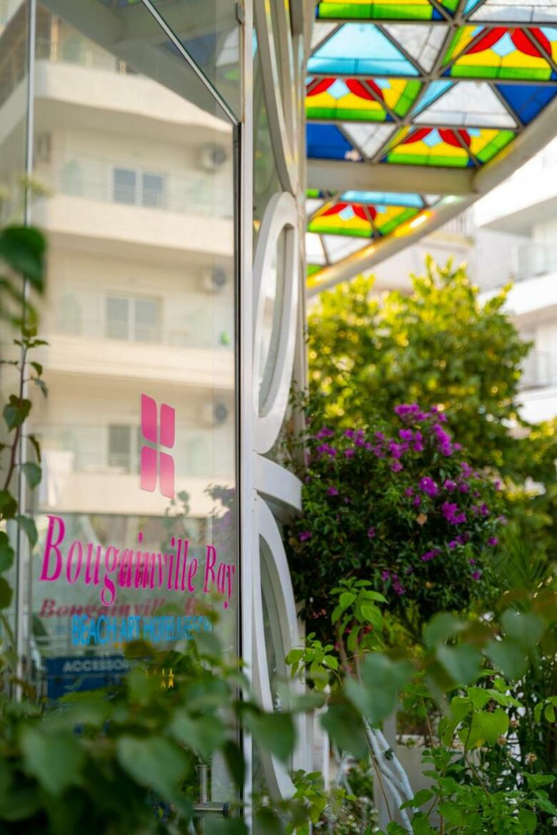 Bougainville Bay Hotel