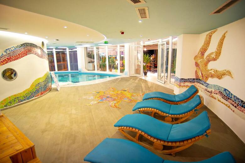 Bougainville Bay Hotel