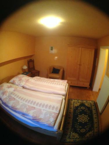 Hostal G�stehaus Burg Molbach