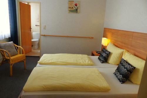 Hostal Weinstube Zur Lindenau