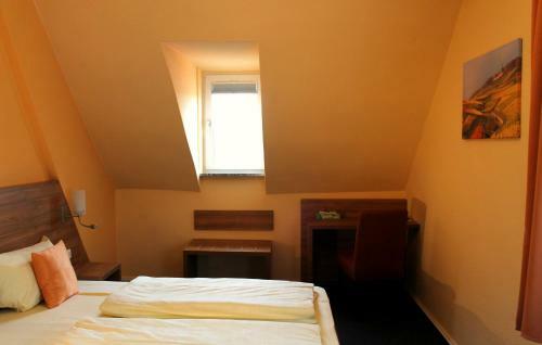 Hostal Weinstube Zur Lindenau