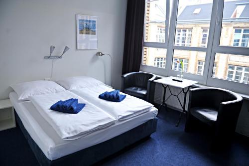 Hotel Transit