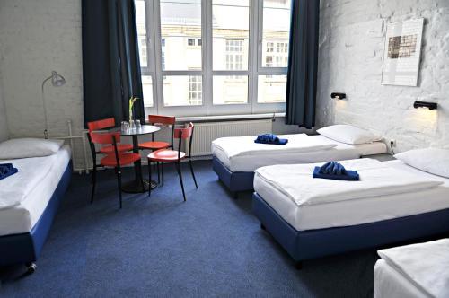 Hotel Transit