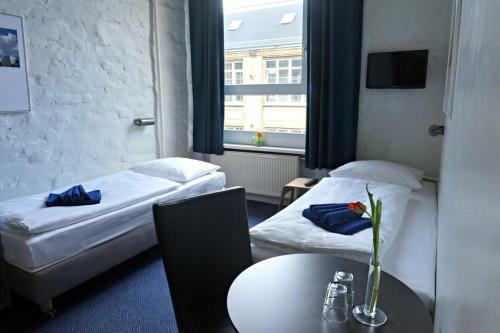 Hotel Transit