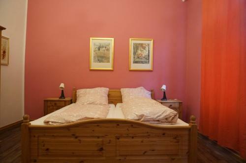 Hostal Pension Stadtmitte Garni
