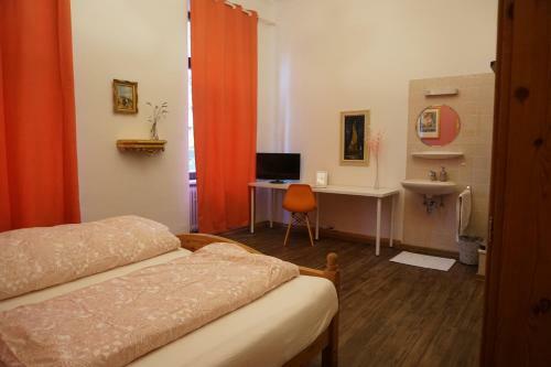 Hostal Pension Stadtmitte Garni